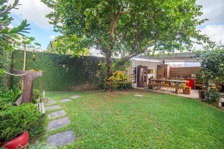 Casa com 3 Quartos à venda, 164m² no Parque Assunção, Taboão da Serra