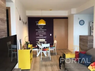 Apartamento com 2 Quartos para alugar, 62m² no Passo da Areia, Porto Alegre