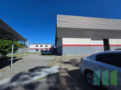 Galpão/Depósito/Armazém para alugar, 1700m² no Jardim Limoeiro, Serra