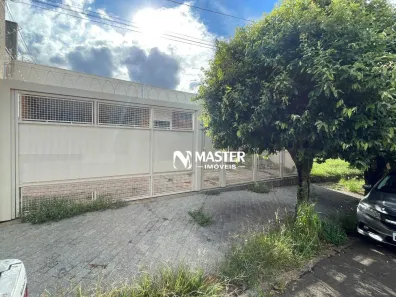 Imóvel Comercial para alugar, 242m² no Jardim Maria Izabel, Marília