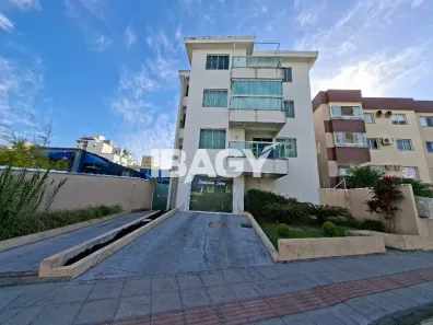 Apartamento com 2 Quartos para alugar, 82m² no Pagani, Palhoça