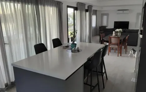 Sobrado com 3 Quartos à venda, 190m² no Jardim Oreana, Boituva