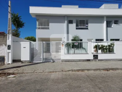 Casa com 3 Quartos à venda, 149m² no Carianos, Florianópolis