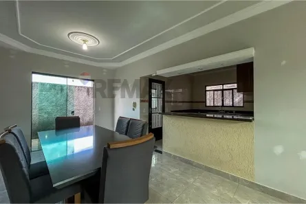 Casa com 2 Quartos à venda, 108m² no Parque Residencial Vinte e Quatro de Maio, Botucatu