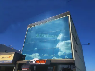 Sala Comercial para alugar, 288m² no Esplanada, Caxias do Sul