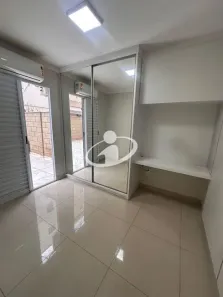 Apartamento com 2 Quartos à venda, 43m² no Jardim Holanda, Uberlândia