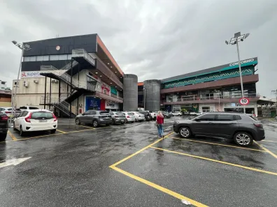 Ponto Comercial para alugar, 500m² no Inconfidentes, Contagem