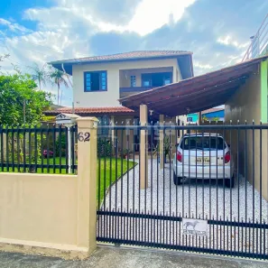 Casa com 4 Quartos à venda, 190m² no Santa Rita, Brusque