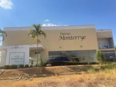 Imóvel Comercial à venda, 1066m² no Setor Central, Morrinhos