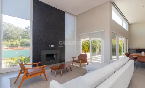 Casa de Condomínio com 3 Quartos para alugar, 250m² no Vila Nova, Porto Alegre