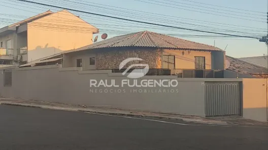 Casa com 3 Quartos para venda ou aluguel, 213m² no Jardim Império do Sol, Londrina