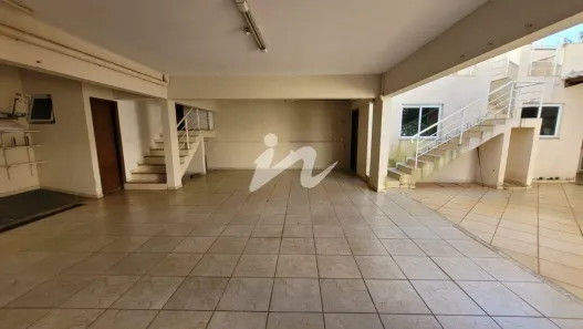 Sobrado com 4 Quartos à venda, 265m² no Lídice, Uberlândia