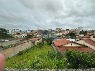 Lote/Terreno à venda, 800m² no Alvorada, Contagem