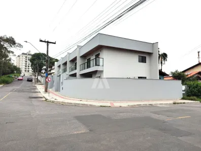 Sobrado com 3 Quartos à venda, 121m² no Costa e Silva, Joinville
