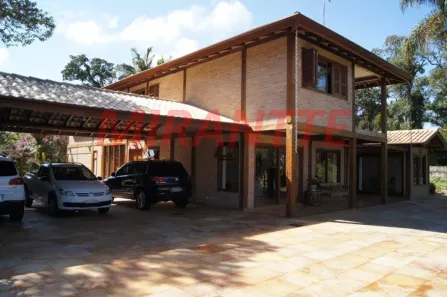 Sobrado com 4 Quartos à venda, 421m² no Roseira, Mairiporã