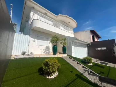 Casa com 3 Quartos à venda, 349m² no Balneário, Florianópolis