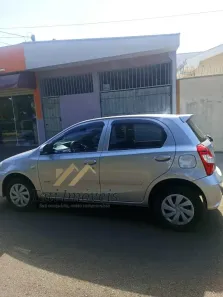 Casa com 2 Quartos à venda, 105m² no Loteamento Habitacional São Carlos 1, São Carlos