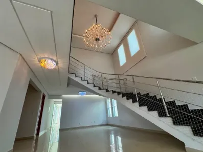 Casa de Condomínio com 3 Quartos à venda, 285m² no Jardins Madri, Goiânia