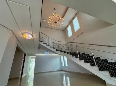 Sobrado com 3 Quartos à venda, 285m² no Jardins Madri, Goiânia