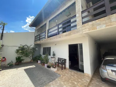 Casa com 4 Quartos à venda, 250m² no Jardim Panorama, Piratininga