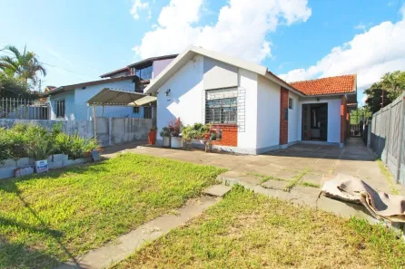 Casa com 5 Quartos à venda, 74m² no Camaquã, Porto Alegre