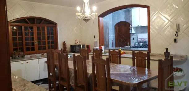 Sobrado com 4 Quartos à venda, 435m² no Helena Maria, Osasco