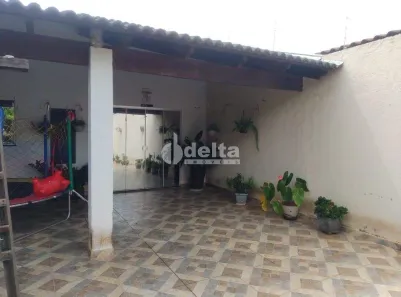 Casa com 2 Quartos à venda, 115m² no Jardim Ipanema, Uberlândia