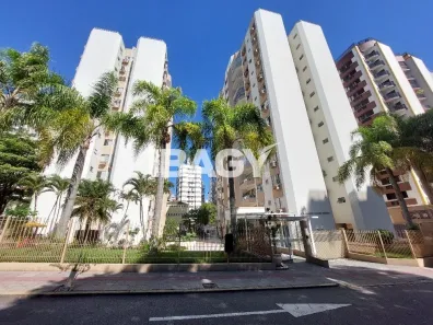 Apartamento com 3 Quartos para alugar, 179m² no Centro, Florianópolis