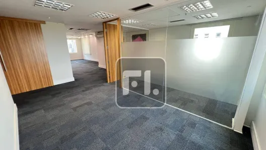 Sala Comercial para alugar, 150m² no Consolação, São Paulo