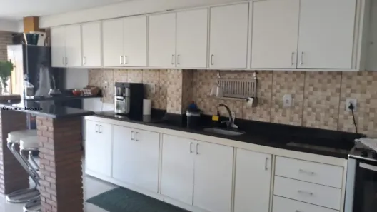 Casa com 3 Quartos à venda, 200m² no Jardim Patrícia, Uberlândia
