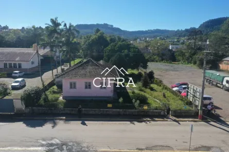 Casa com 3 Quartos à venda, 2019m² no Centro, Laurentino