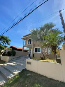 Casa de Condomínio com 4 Quartos à venda, 200m² no Ponta Grossa, Maricá