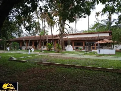 Fazenda/Sítio com 5 Quartos à venda, 450m² no Centro, Tatuí