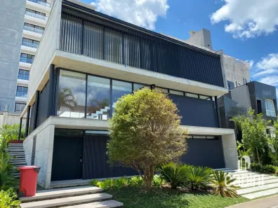 Casa com 4 Quartos à venda, 648m² no Fazendinha, Itajaí