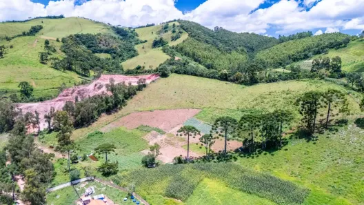Lote/Terreno à venda, 37000m² no , Maria da Fé