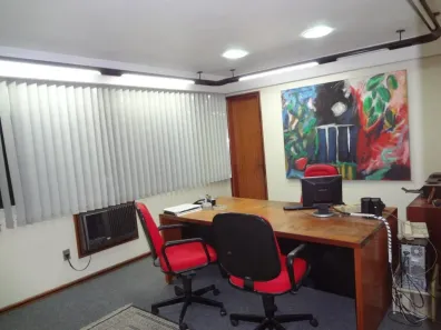 Sala Comercial para alugar, 133m² no Mont Serrat, Porto Alegre