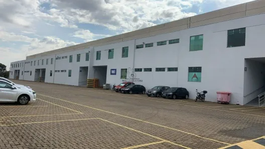 Galpão/Depósito/Armazém com 1 Quarto para alugar, 527m² no Iporanga, Sorocaba