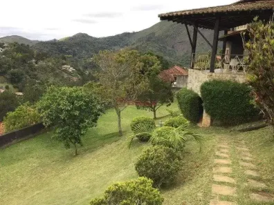 Casa de Condomínio com 6 Quartos à venda, 335m² no Albuquerque, Teresópolis