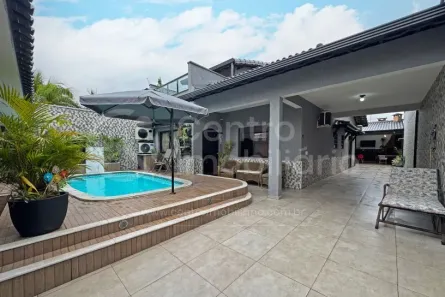 Casa com 3 Quartos à venda, 146m² no Jardim Marcia, Peruíbe