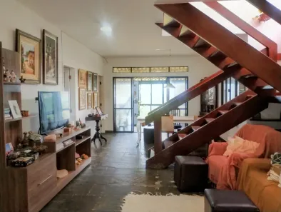 Casa de Condomínio com 3 Quartos à venda, 852m² no Pituaçu, Salvador