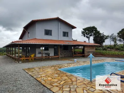 Fazenda/Sítio com 3 Quartos à venda, 90m² no Itaguara, Itaguara