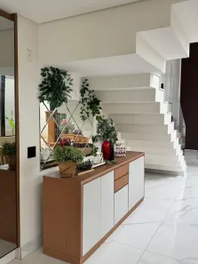 Casa de Condomínio com 3 Quartos para alugar, 300m² no Jardins Valência, Goiânia