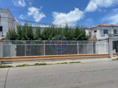 Imóvel Comercial com 3 Quartos à venda, 294m² no Centro, Fortaleza
