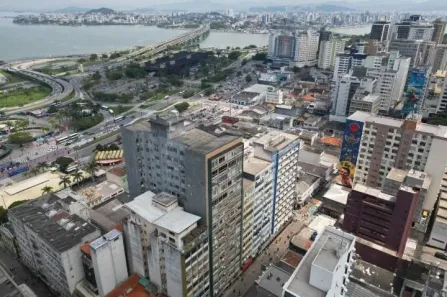 Sala Comercial à venda, 26m² no Centro, Florianópolis