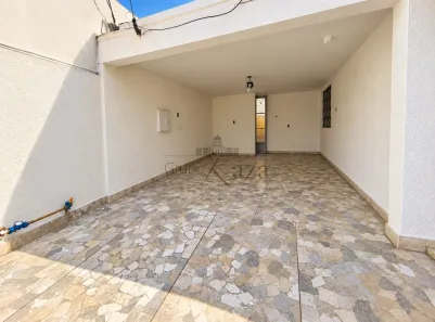 Casa com 3 Quartos para alugar, 149m² no Jardim Leonídia, Jacareí