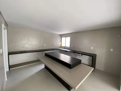 Apartamento com 4 Quartos à venda, 180m² no Centro, Divinópolis