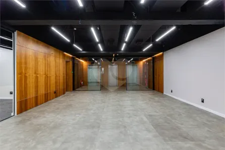 Sala Comercial para alugar, 600m² no Jardim Paulistano, São Paulo