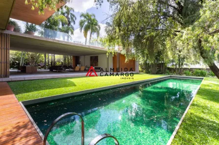 Casa com 4 Quartos à venda, 1712m² no Jardim Guedala, São Paulo
