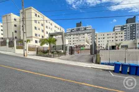 Apartamento com 2 Quartos para alugar, 44m² no Areias, São José