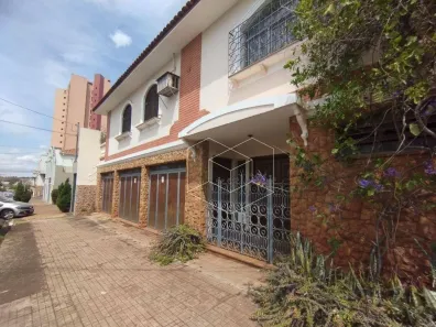 Casa com 4 Quartos para alugar, 555m² no Vila Nassif Name, Jaú